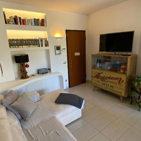 Alpi Giulie Apartment Verbania Bagian luar foto